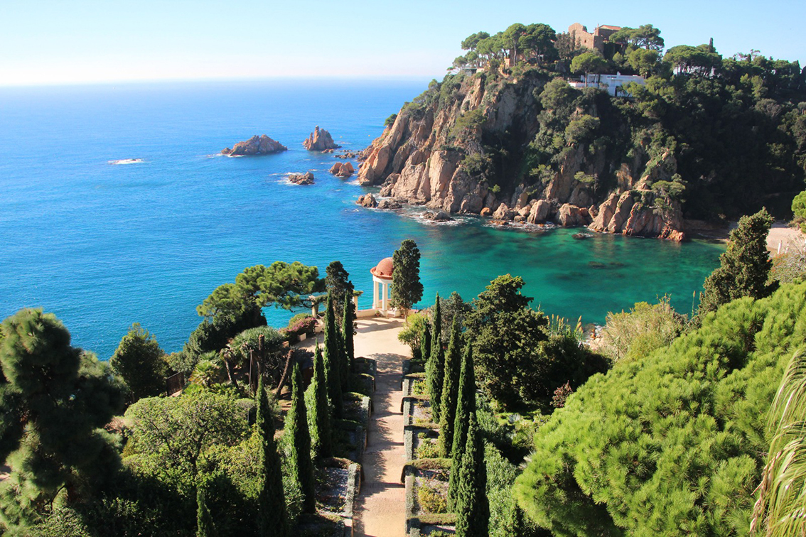 Jardín Botánico Marimurtra: un paraíso natural sobre el Mediterráneo.