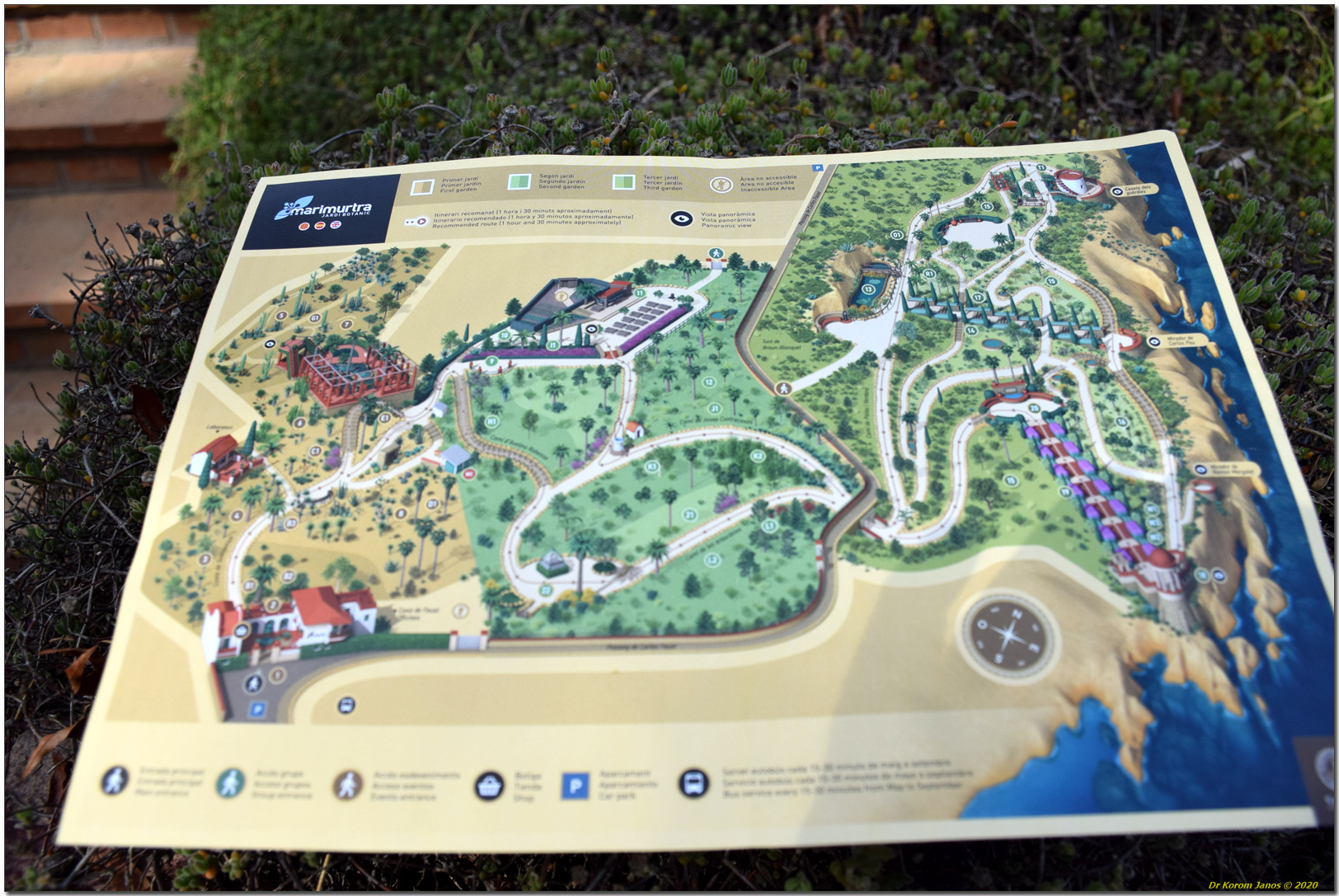 Mapa del Jardín Botánico Marimurtra - By János Korom Dr. >17 Million views from Wien, Austria - Jardi Botanic Marimurtra 450DSC_0068, CC BY-SA 2.0, https://commons.wikimedia.org/w/index.php?curid=104787557.