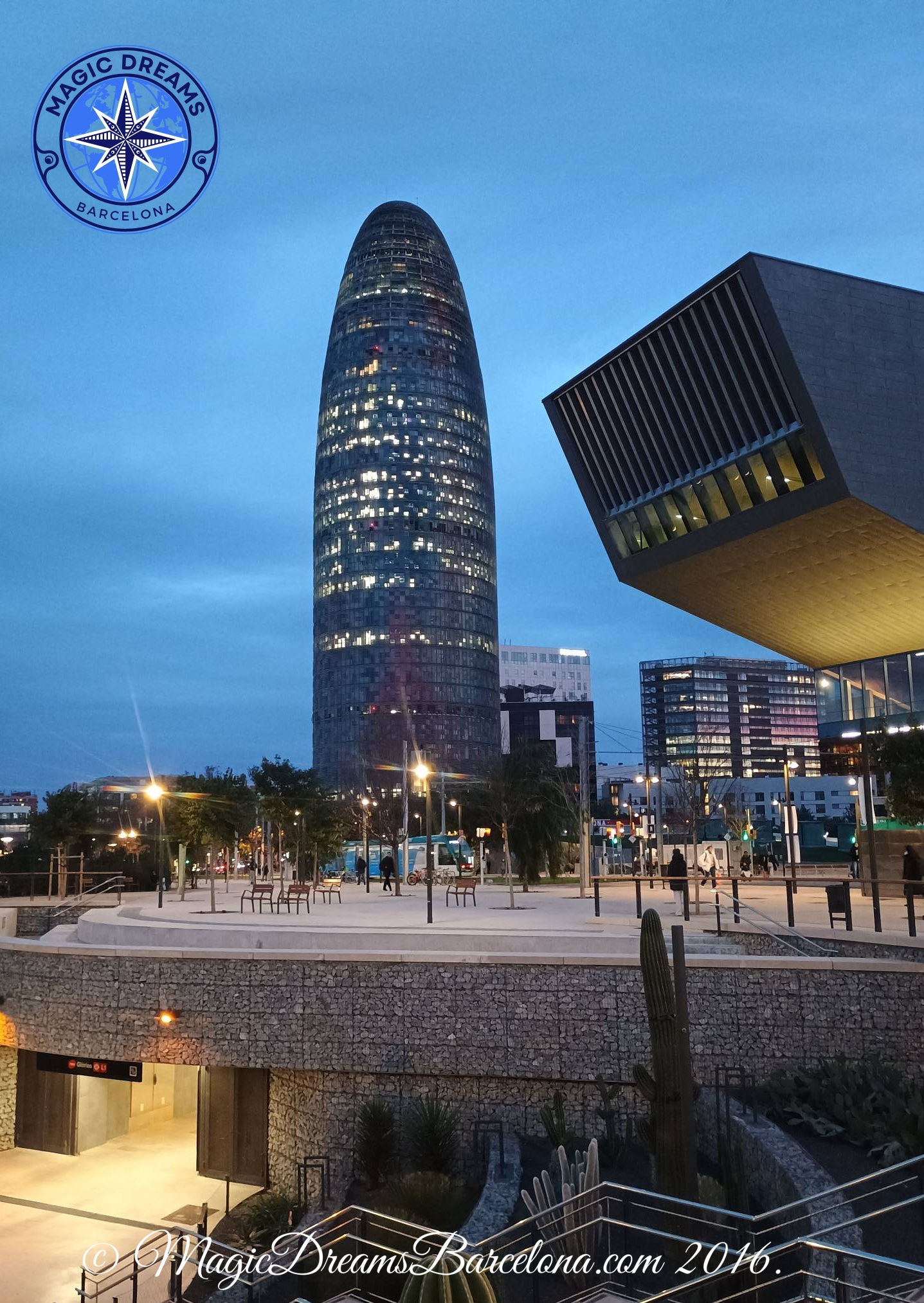 Torre Glòries - Entrada distrito tecnológico de Barcelona.