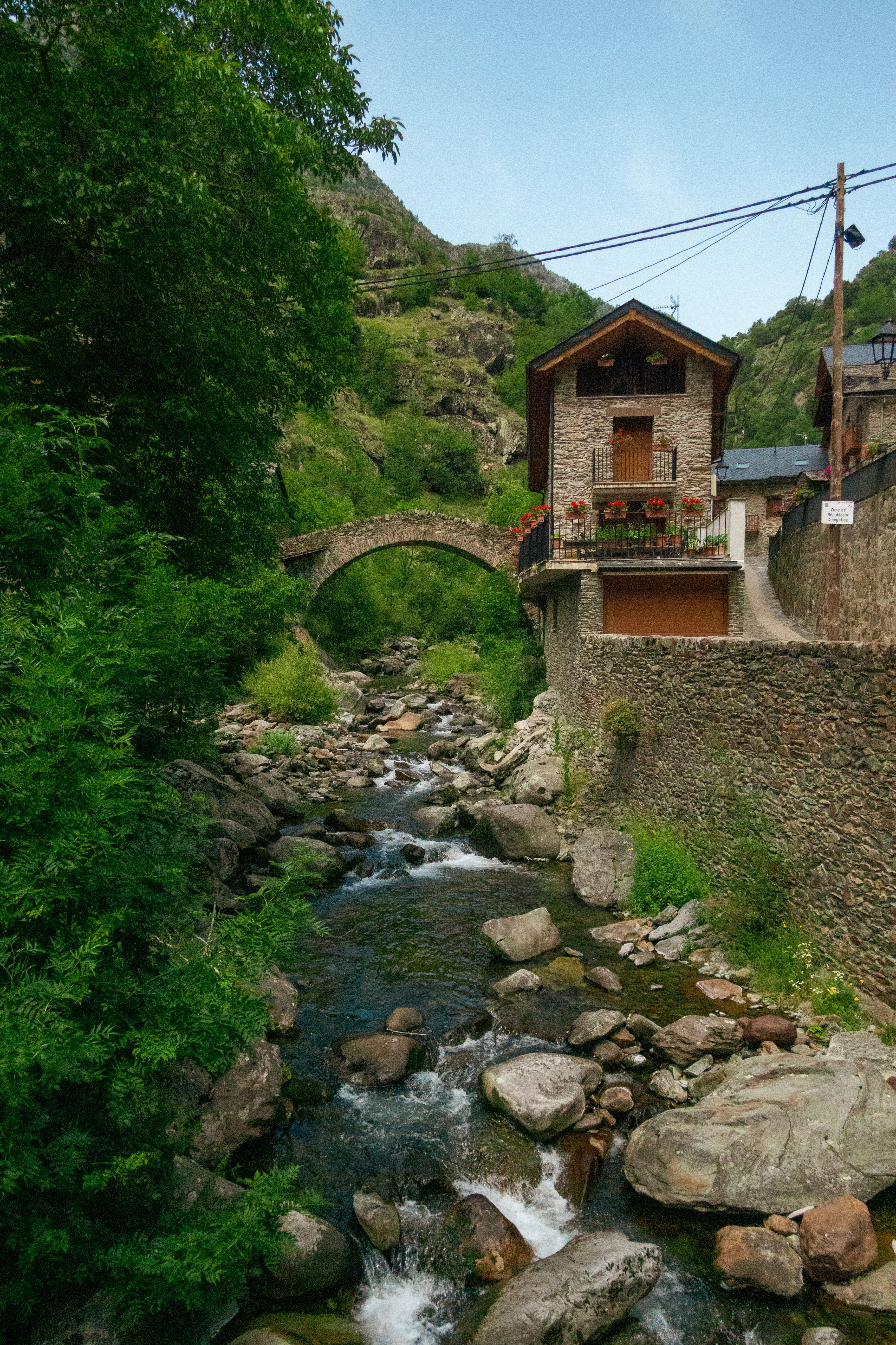 Pirineo Catalán Tourist Guide Service