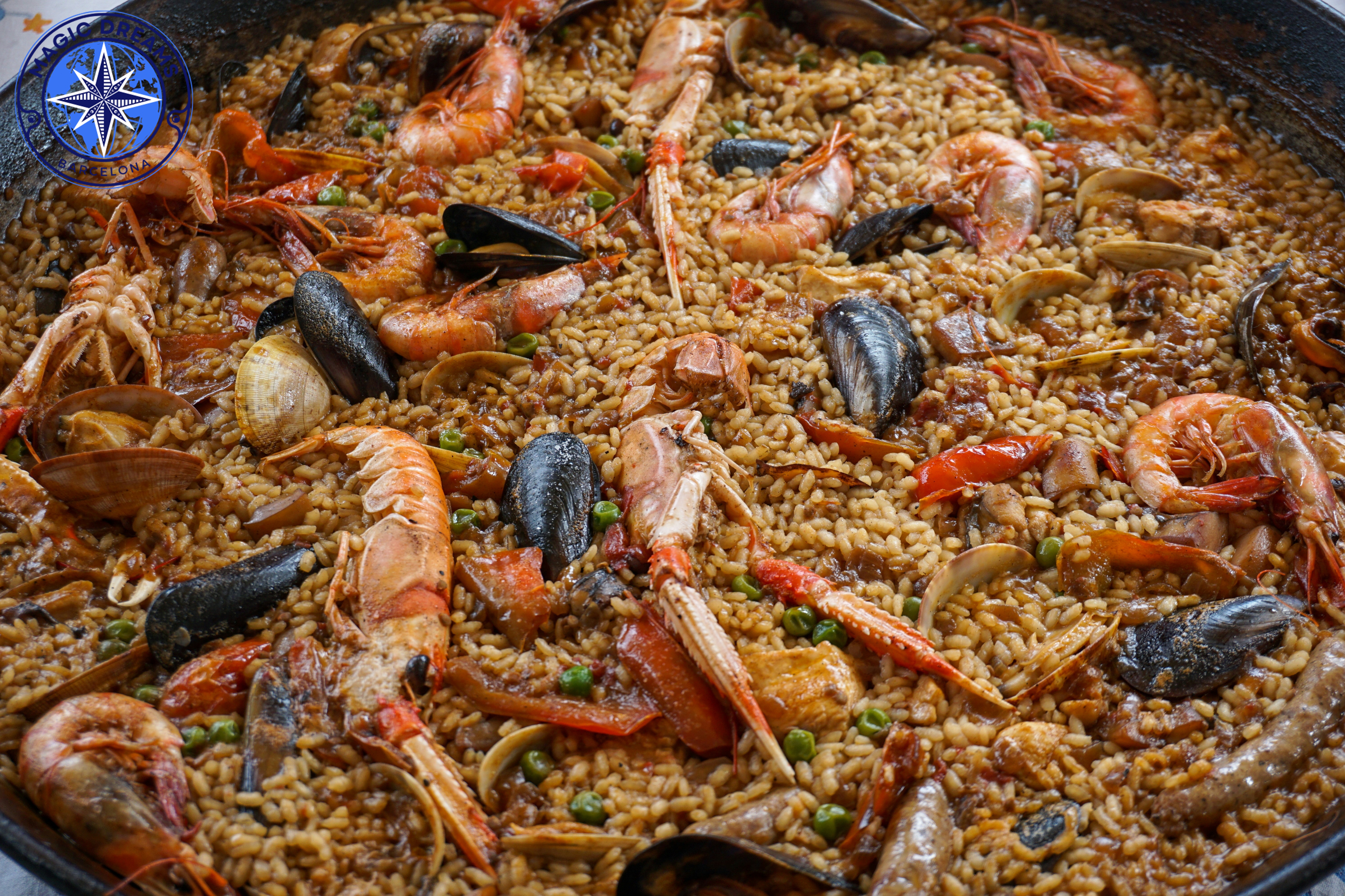 Paella Mar i Muntanya Catalana.