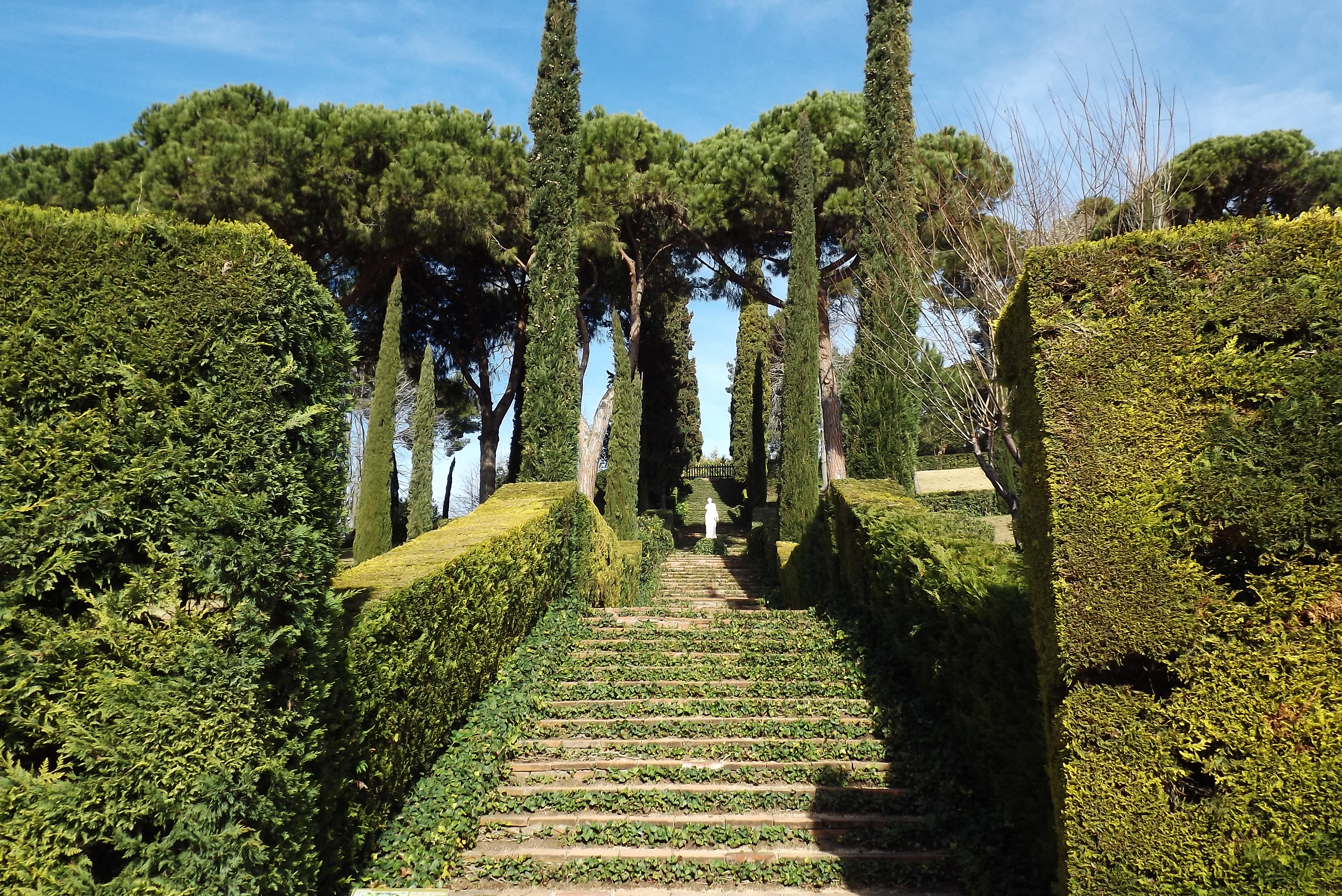 Detalle jardines de Santa Clotilde -By Dawid Glawdzin, CC BY 3.0, https://commons.wikimedia.org/w/index.php?curid=54626861.