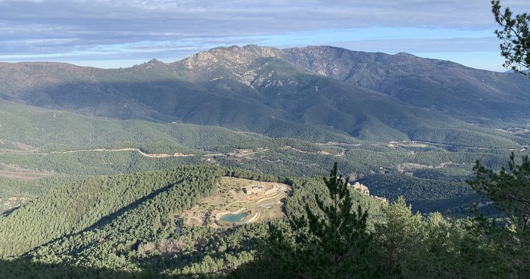 Maçanet de Cabrenys y el refugio de Les Salines.