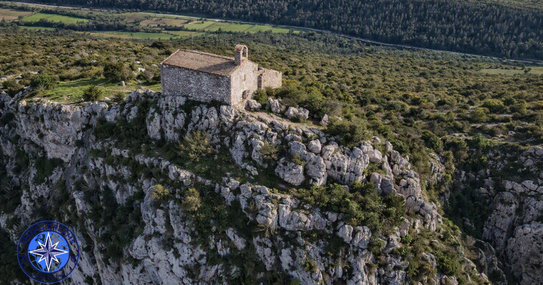 Albanyà y Terrades: Gorgues de la Muga, el Santuario de la Salut y Santa Magdalena.