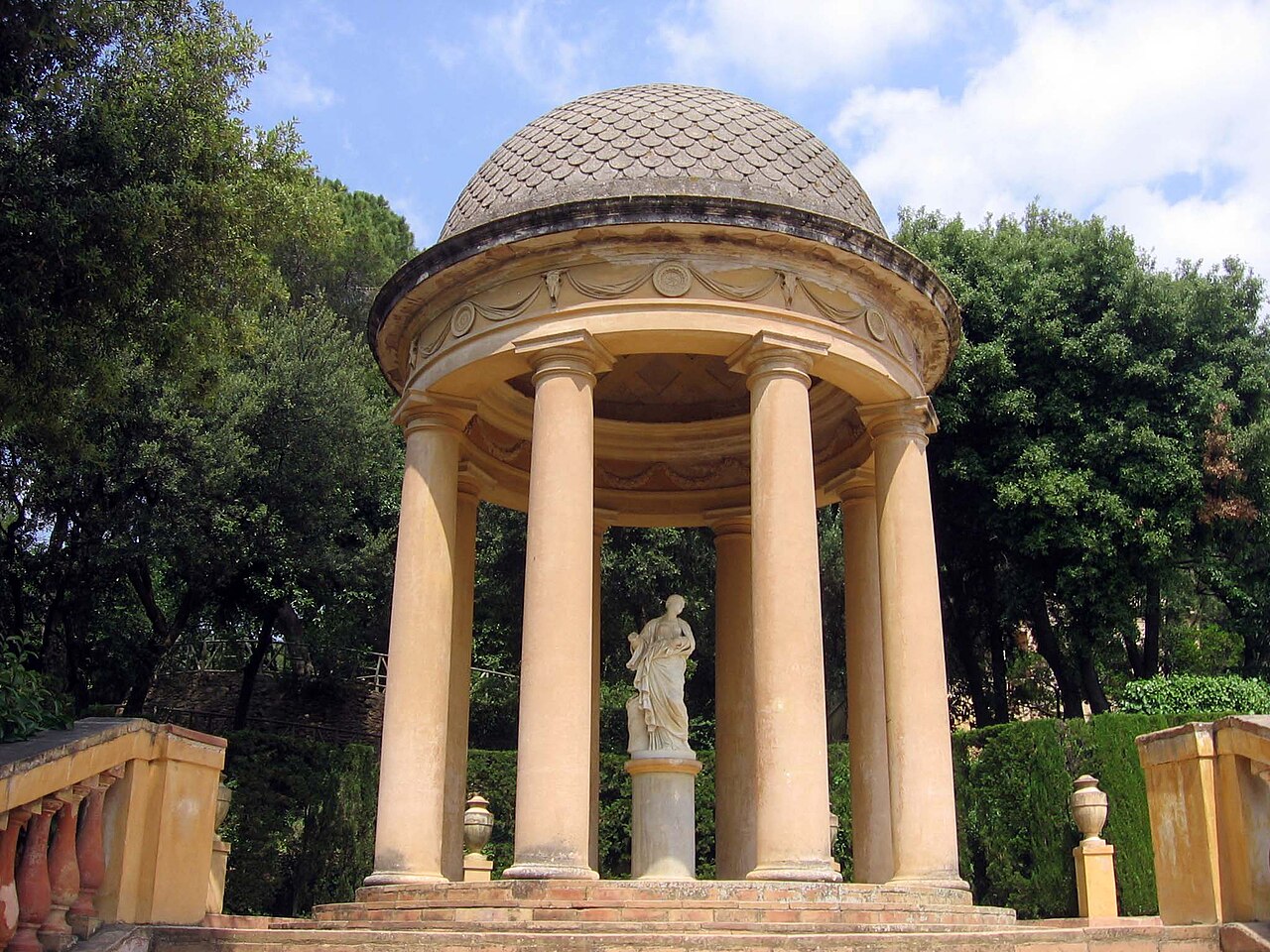 Templete de Dánae - Por Canaan - Trabajo propio, CC BY-SA 4.0, https://commons.wikimedia.org/w/index.php?curid=61520927.