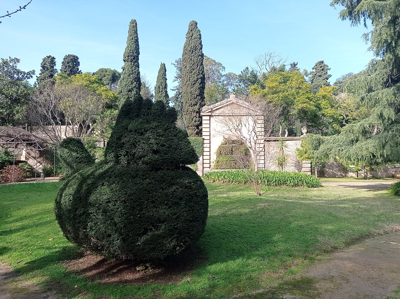 Jardín doméstico - Por Canaan - Trabajo propio, CC BY-SA 4.0, https://commons.wikimedia.org/w/index.php?curid=182433873.