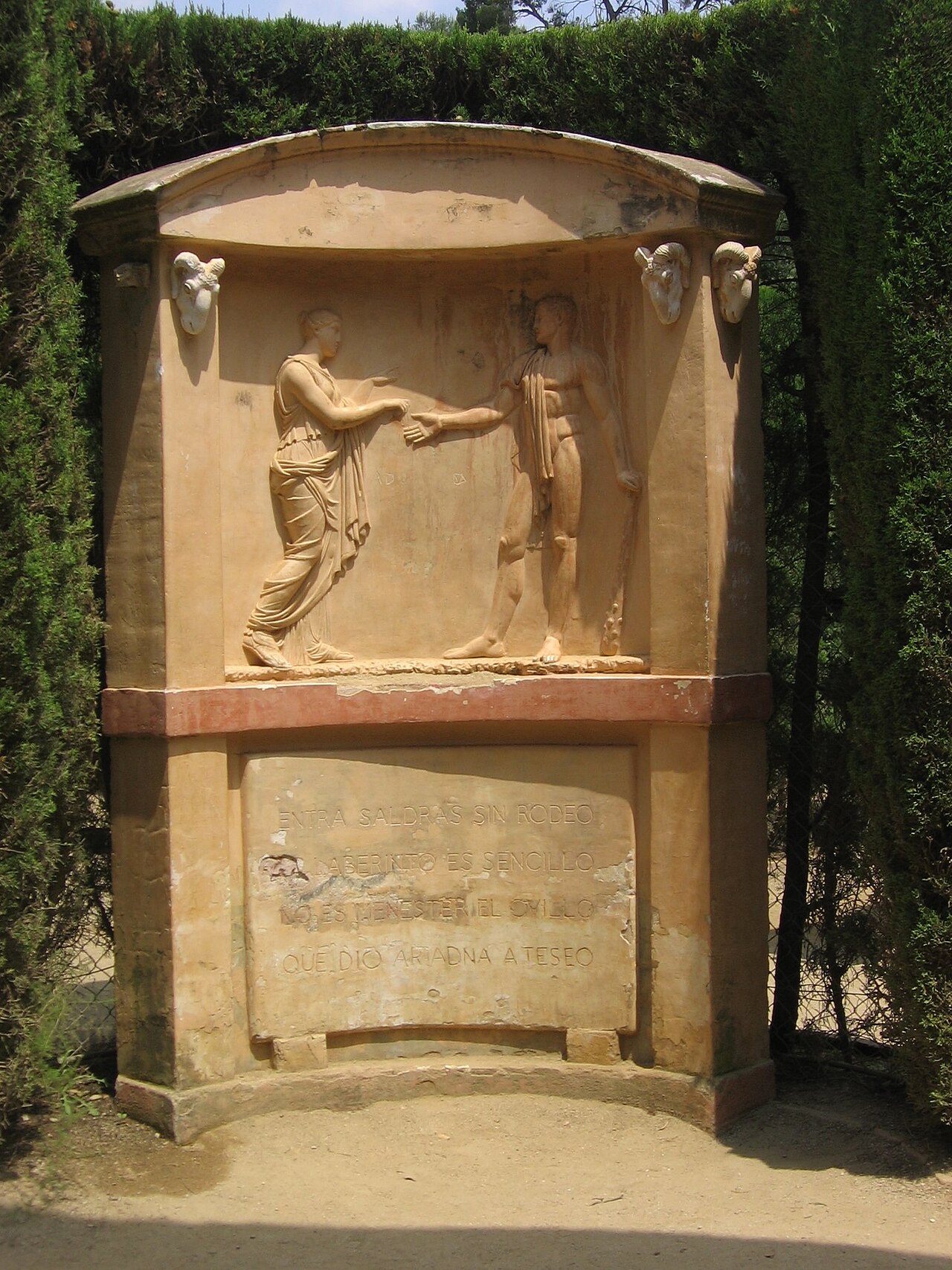 Relieve de Ariadna y Teseo - Por Canaan - Trabajo propio, CC BY-SA 4.0, https://commons.wikimedia.org/w/index.php?curid=61521087.