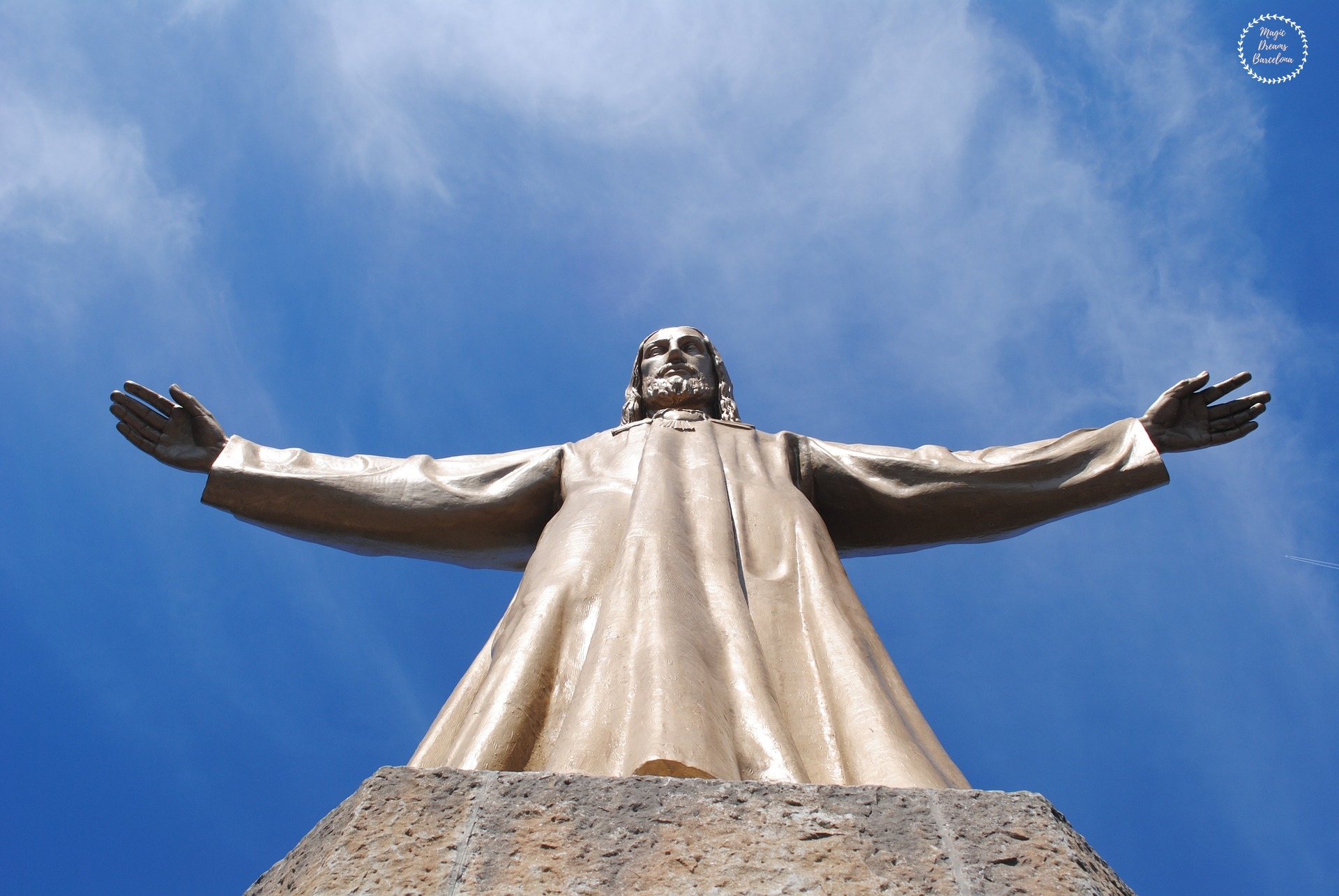 Detalle del Templo Expiatorio del Sagrado Corazón de Jesús en la cima Tibidabo.