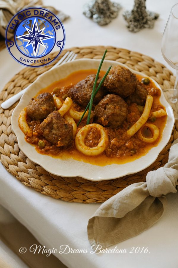 Meatballs with Cuttlefish – “Mar y Montaña”.