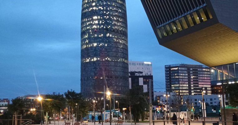Torre Glòries: Experiencia Única en Barcelona